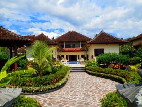 отель bali beachfront villa billabong 3*, бали