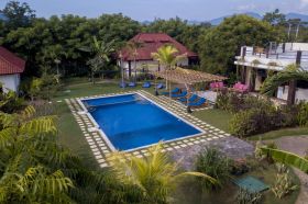 отель banana leaf hostel 3*, бали