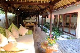 отель cili emas oceanside resort 3*, бали