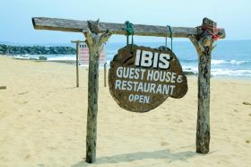 отель ibis guesthouse & bungalows 3*, тангалла