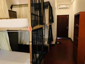 отель space garden hostel mirissa, mirissa