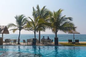 отель sri sharavi beach & spa 5*, mirissa