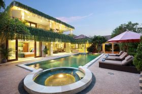 отель villa j deluxe 3*, бали